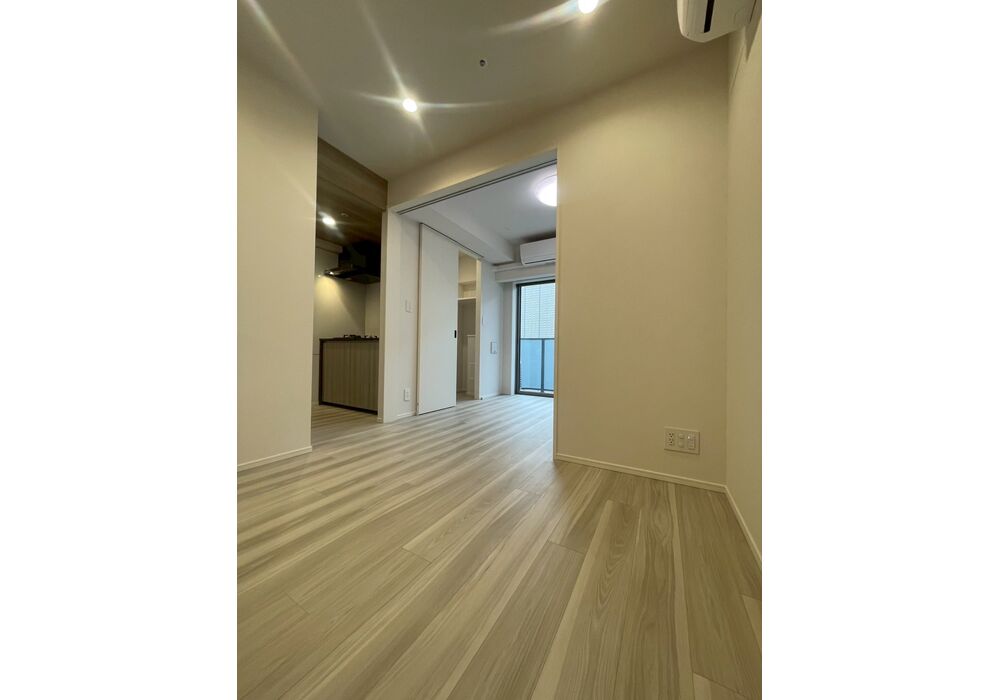 LINE_ALBUM_BRICK RESIDENCE 1101 エントランス_250517_21